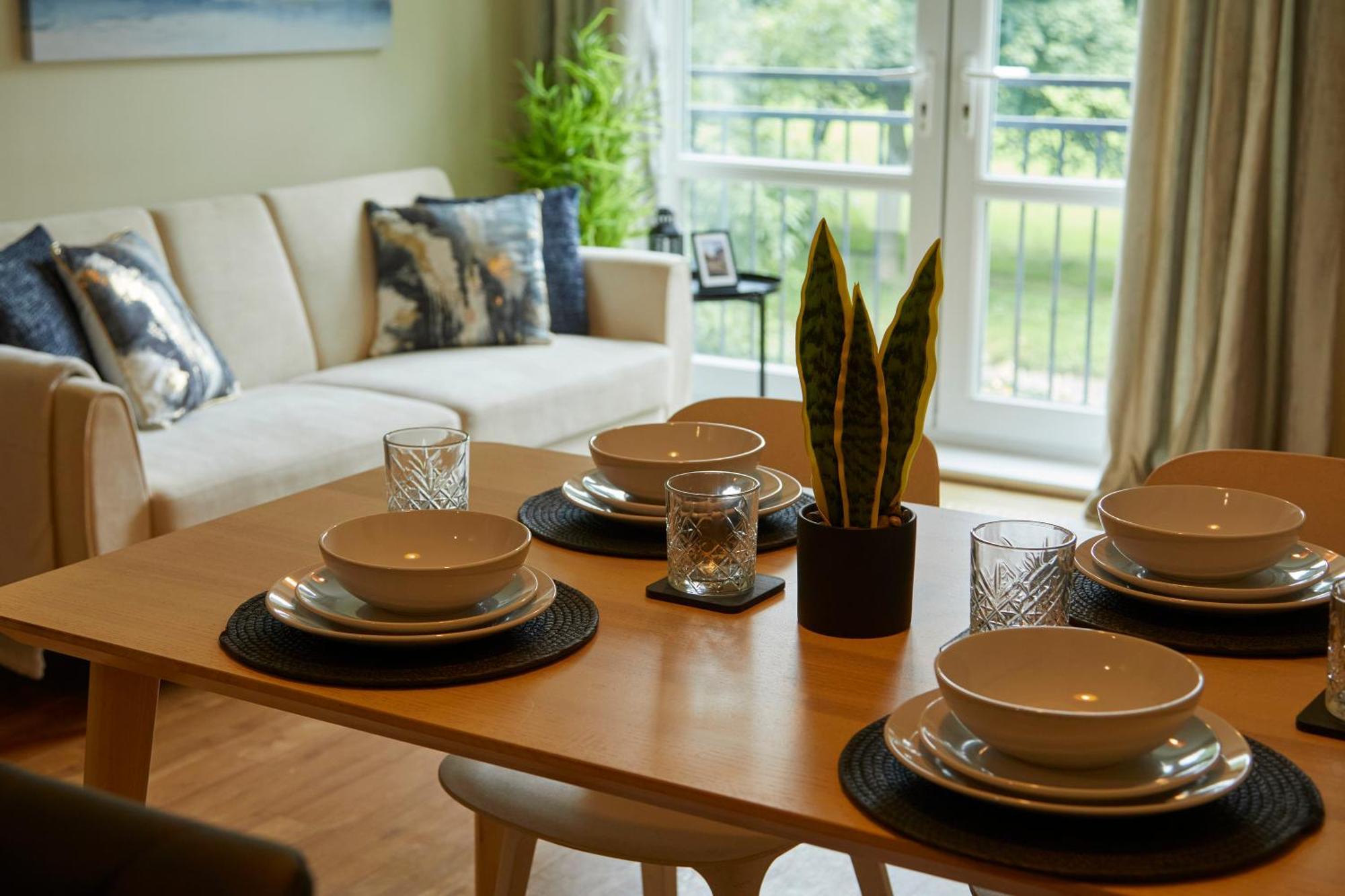 Stylish 2-Bedroom Apartment With Free Parking Halifax Ngoại thất bức ảnh